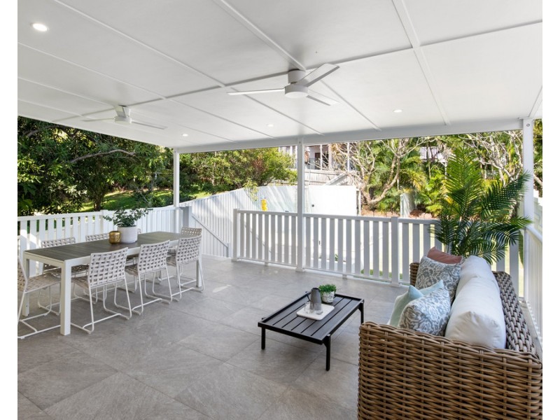 14 Leslie Street, Bardon QLD 4065