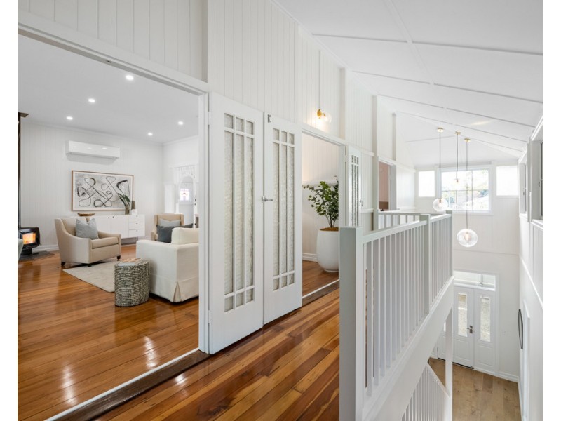 14 Leslie Street, Bardon QLD 4065