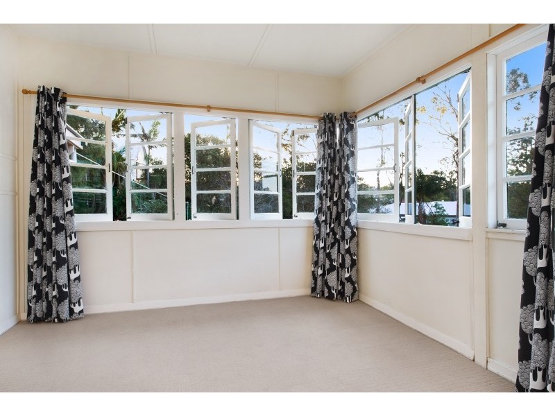 39 Rouen Road, Bardon QLD 4065