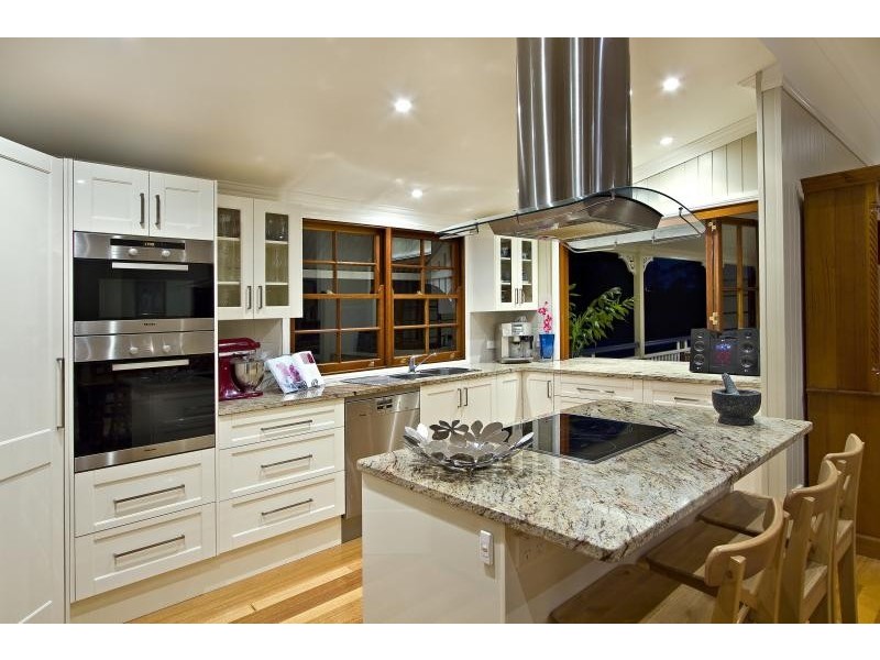 2 Vaux Street, Ashgrove QLD 4060