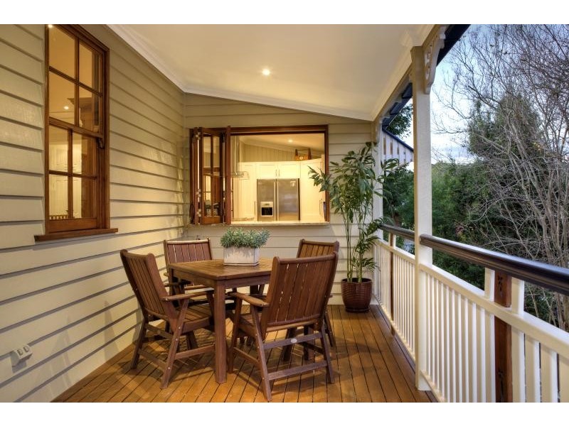 2 Vaux Street, Ashgrove QLD 4060