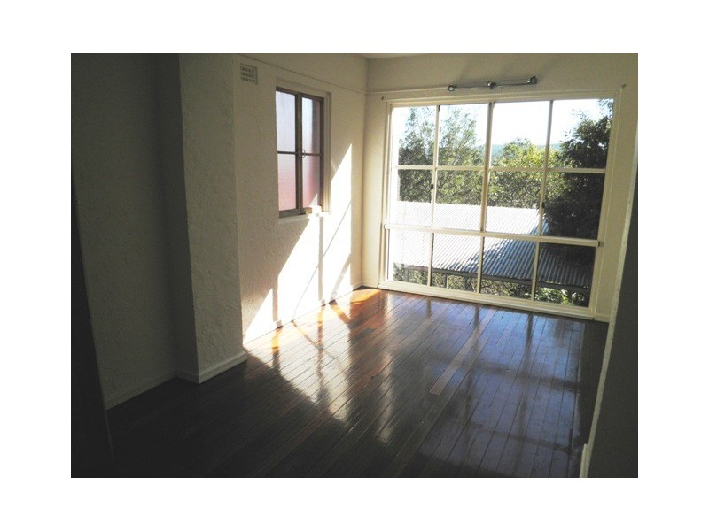 24 Macgregor Terrace, Bardon QLD 4065