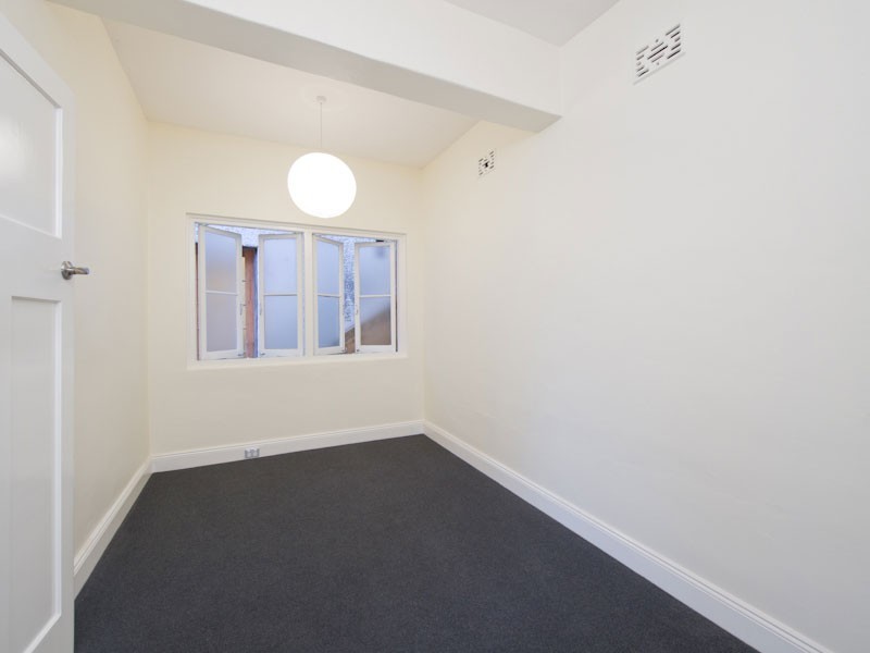 24 Macgregor Terrace, Bardon QLD 4065