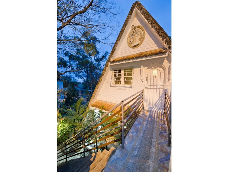 24 Macgregor Terrace, Bardon QLD 4065