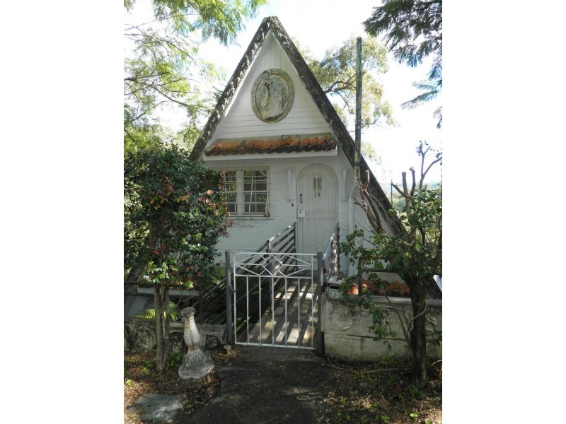 24 Macgregor Terrace, Bardon QLD 4065