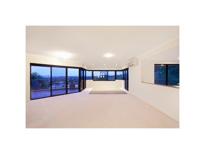 122 Buckingham Street, Ashgrove QLD 4060