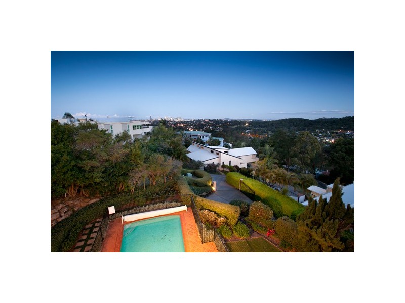 122 Buckingham Street, Ashgrove QLD 4060