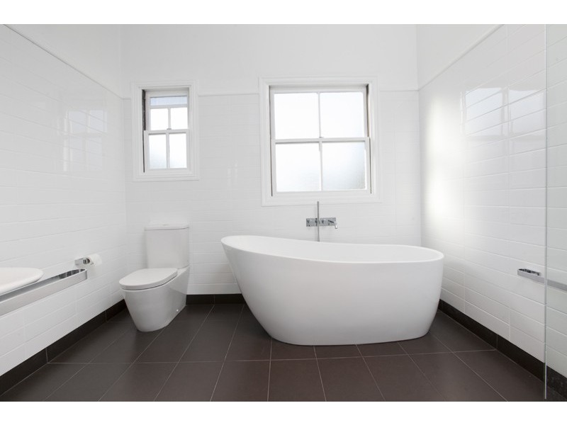 11 Picot Street, Kelvin Grove QLD 4059