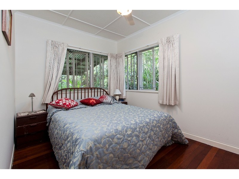 91 Coronation Street, Bardon QLD 4065