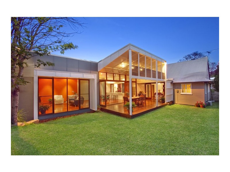 32 Twigg Street, Indooroopilly QLD 4068