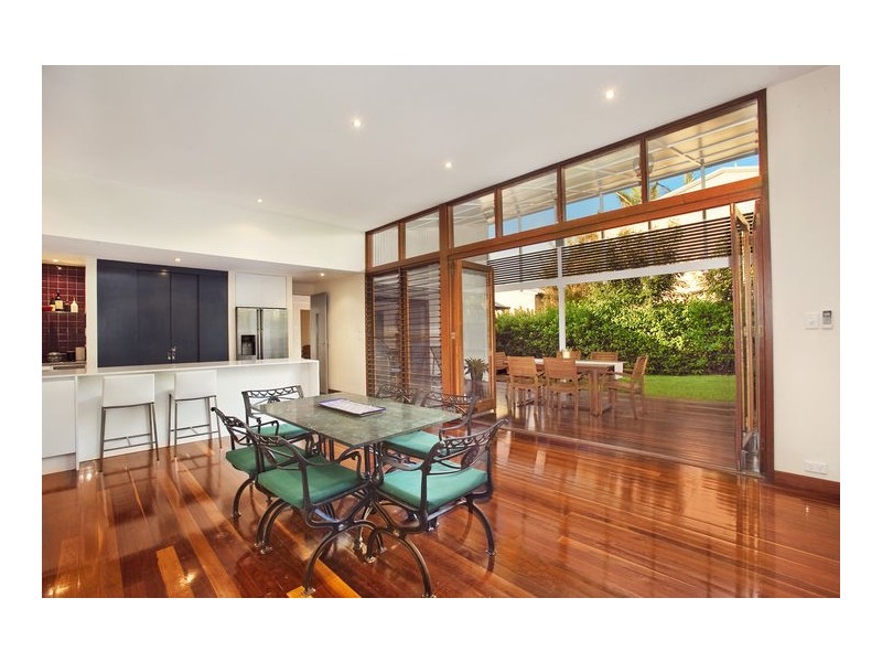 32 Twigg Street, Indooroopilly QLD 4068