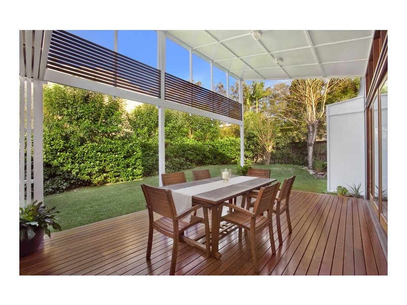 32 Twigg Street, Indooroopilly QLD 4068