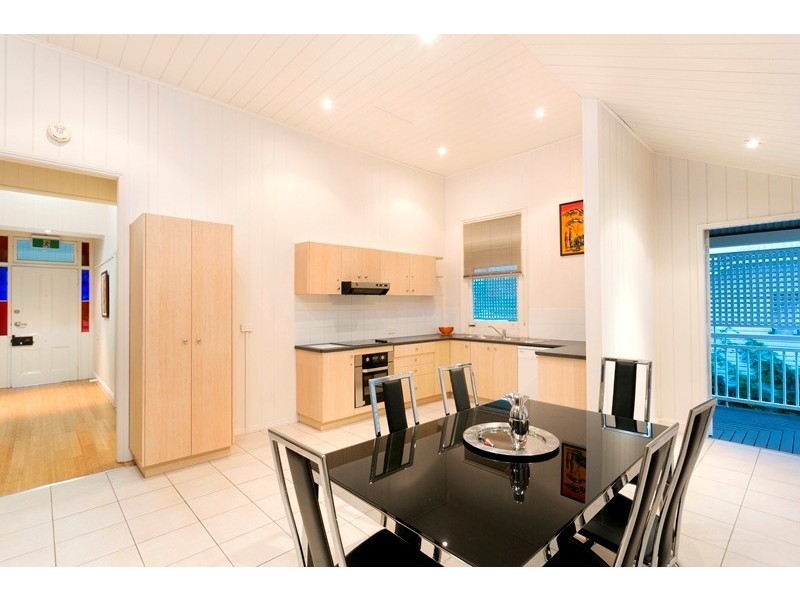 16 Fullerton Street, Red Hill QLD 4059