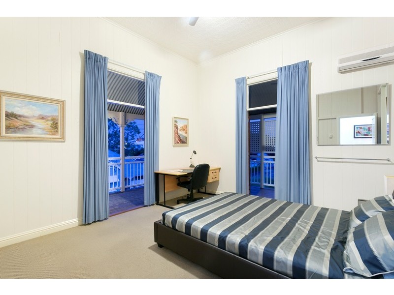 16 Fullerton Street, Red Hill QLD 4059