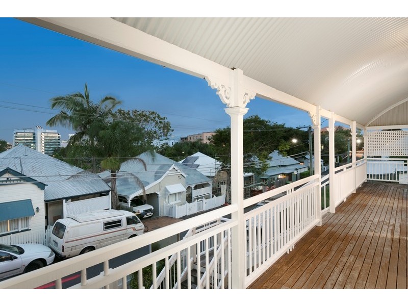 16 Fullerton Street, Red Hill QLD 4059