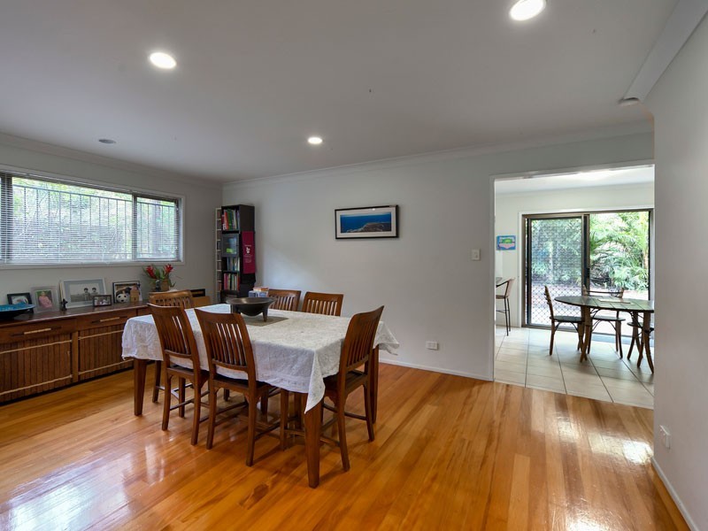 35 Rosewood Street, Bardon QLD 4065