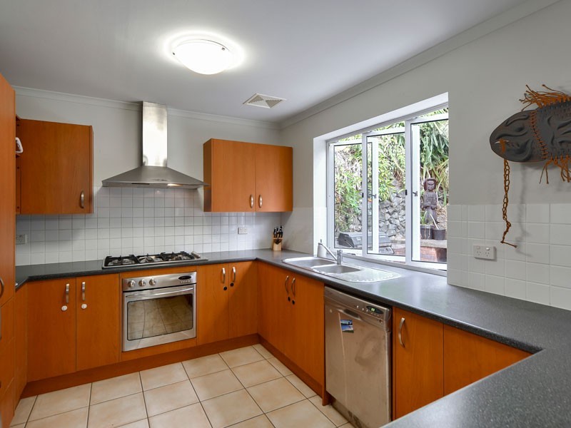 35 Rosewood Street, Bardon QLD 4065