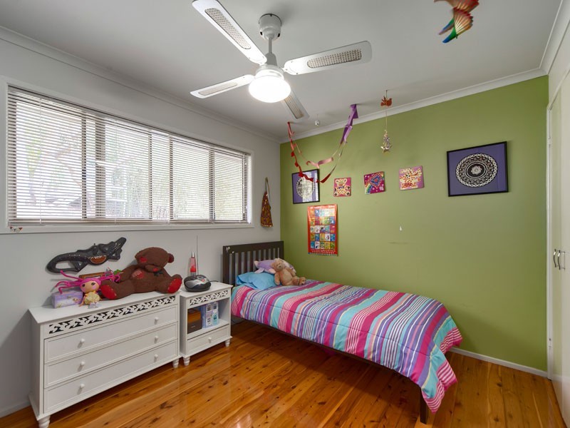 35 Rosewood Street, Bardon QLD 4065