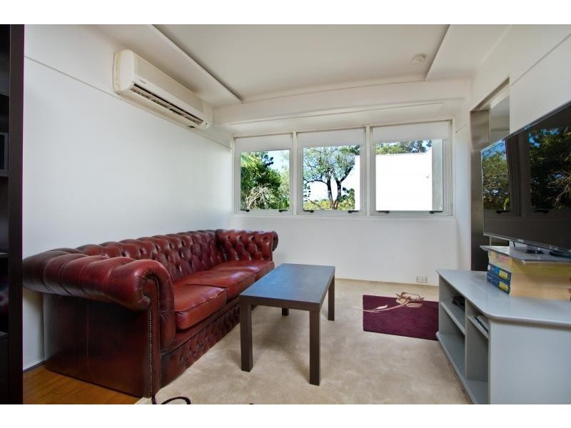 2/35 Windsor Road, Red Hill QLD 4059