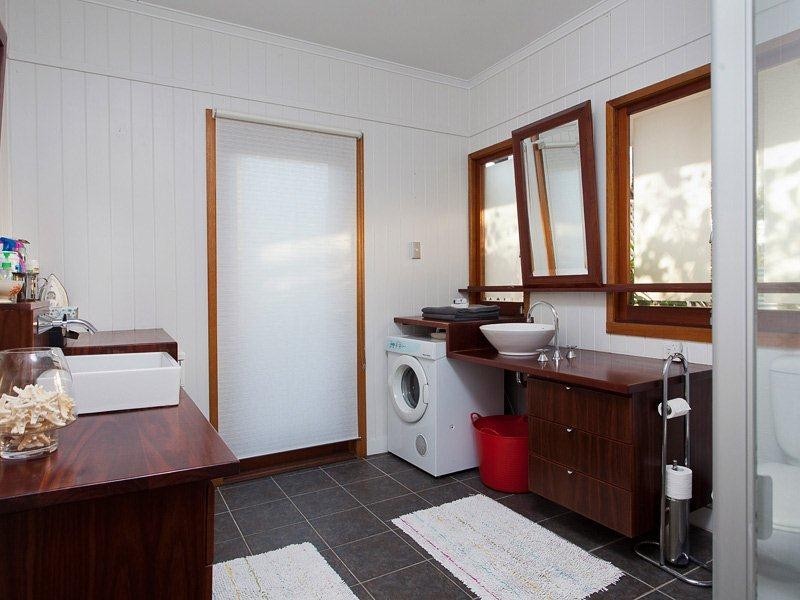 62 Lewin Street, Bardon QLD 4065