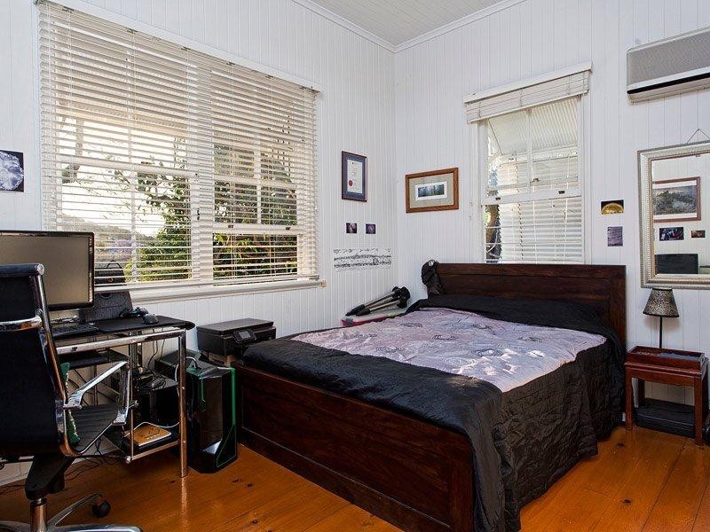 62 Lewin Street, Bardon QLD 4065