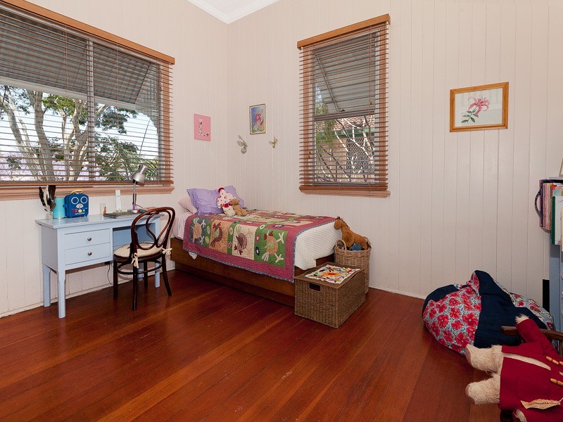 26 Barron Street, Gordon Park QLD 4031