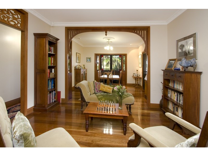 44 Mackay Terrace, Bardon QLD 4065