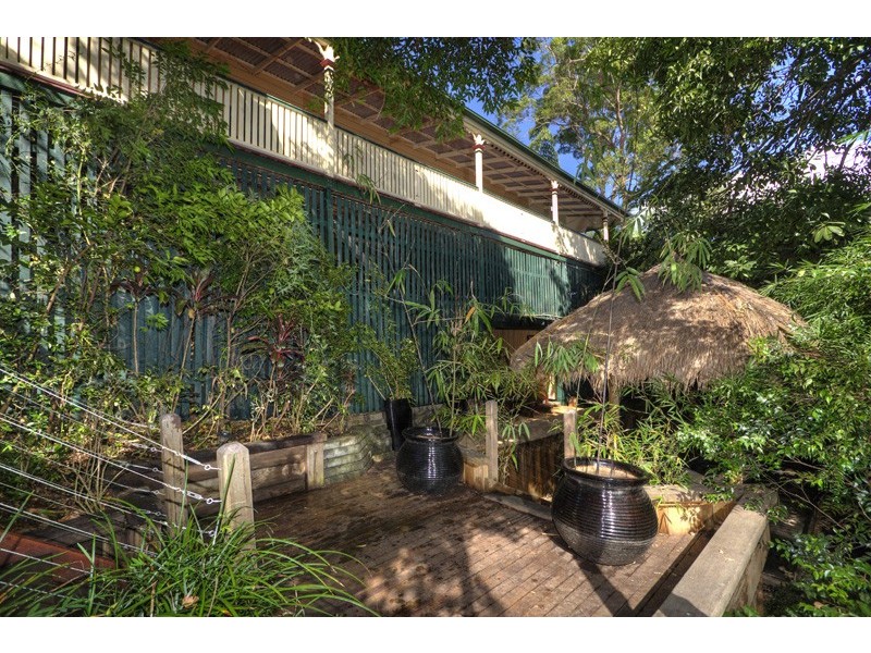 44 Mackay Terrace, Bardon QLD 4065