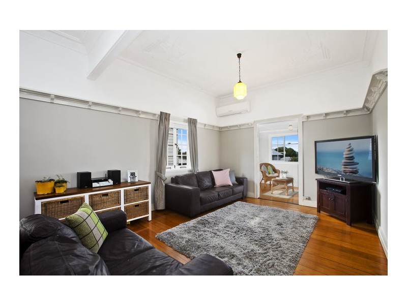 15 Killarney Street, Yeronga QLD 4104