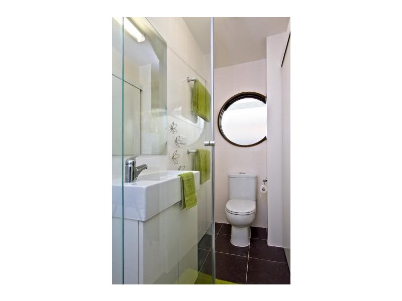 1/202 Carmody Road, St Lucia QLD 4067