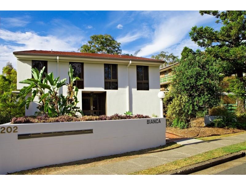 1/202 Carmody Road, St Lucia QLD 4067