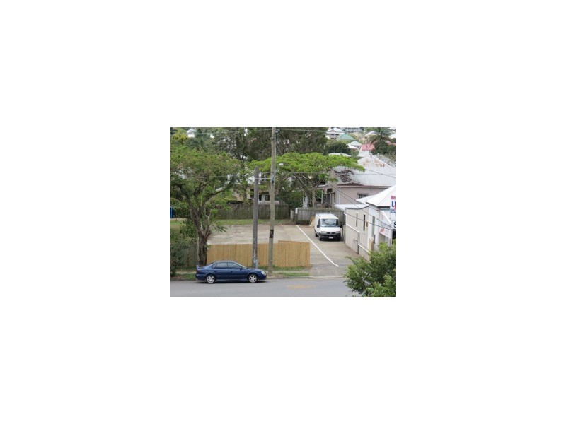 61 Albion Road (service section), Albion QLD 4010