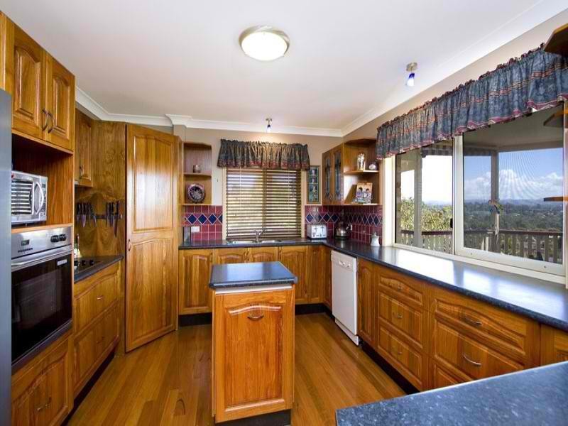 15 Kobble Court, Sinnamon Park QLD 4073