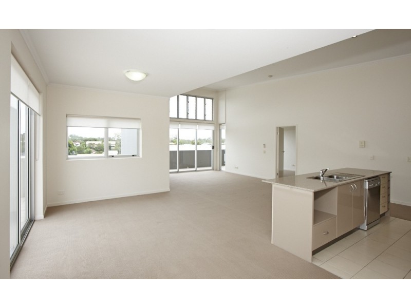 58/95 Clarence Rd, Indooroopilly QLD 4068