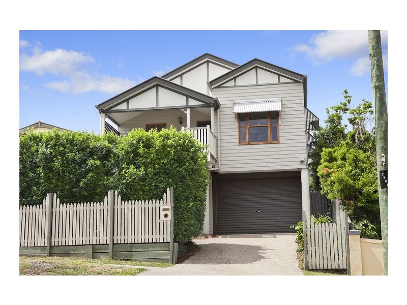 76 Alexandra Street, Bardon QLD 4065