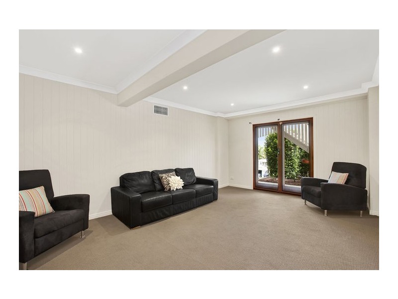 76 Alexandra Street, Bardon QLD 4065