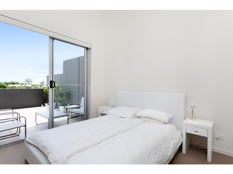 29/95 Clarence Road, Indooroopilly QLD 4068