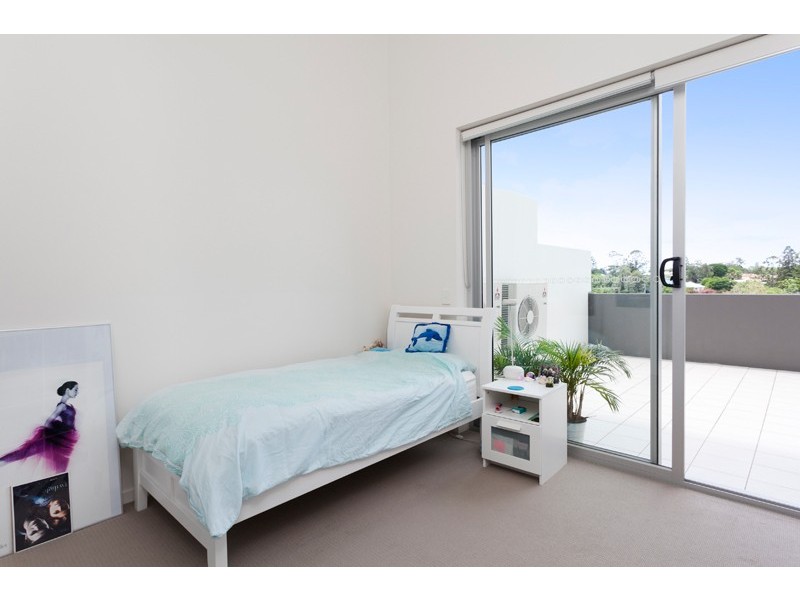 29/95 Clarence Road, Indooroopilly QLD 4068