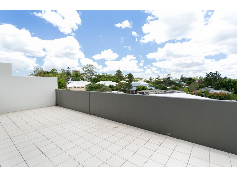 29/95 Clarence Road, Indooroopilly QLD 4068