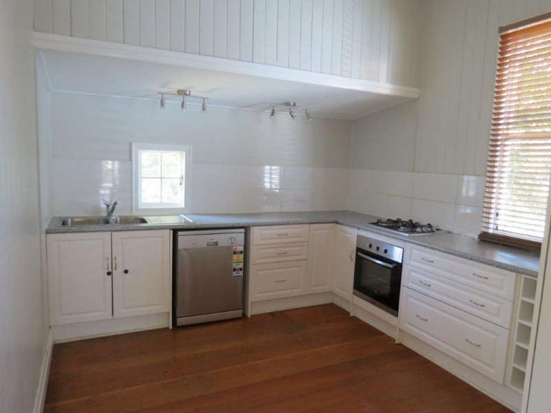 26 Brookfield Road, Kedron QLD 4031