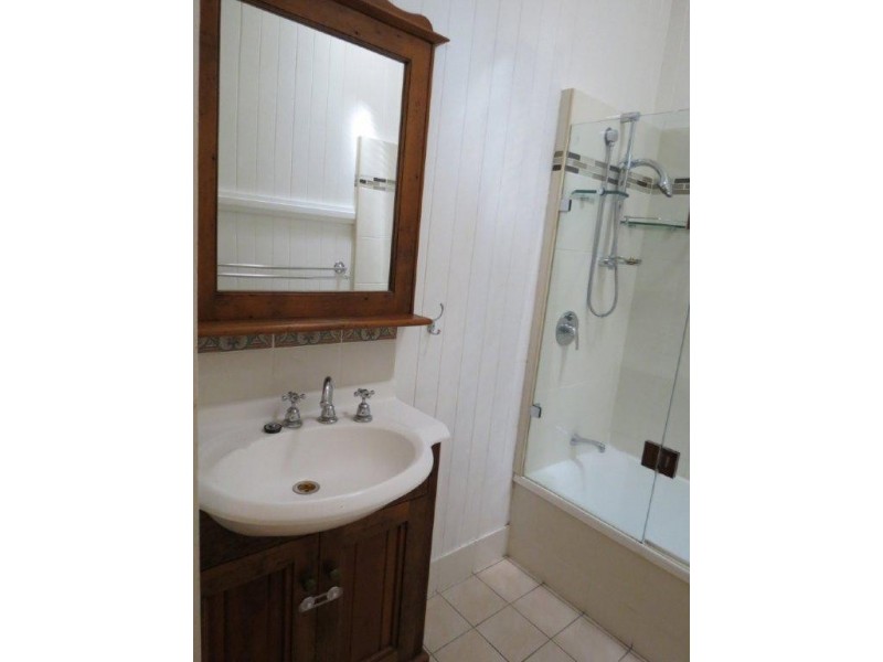 26 Brookfield Road, Kedron QLD 4031