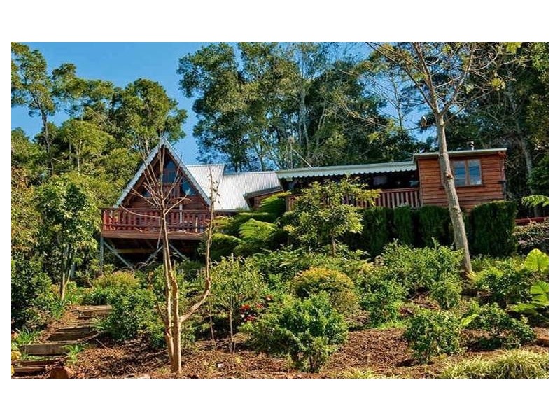 4 Ted Street, Mount Glorious QLD 4520