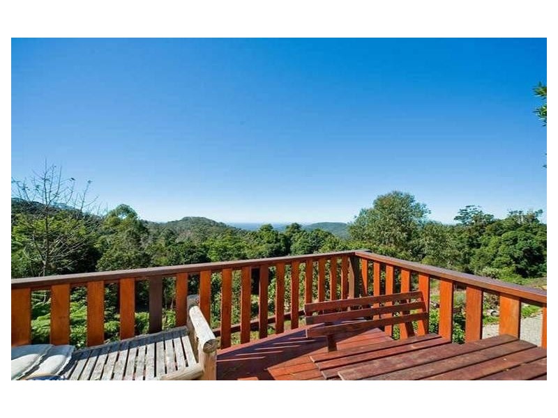 4 Ted Street, Mount Glorious QLD 4520