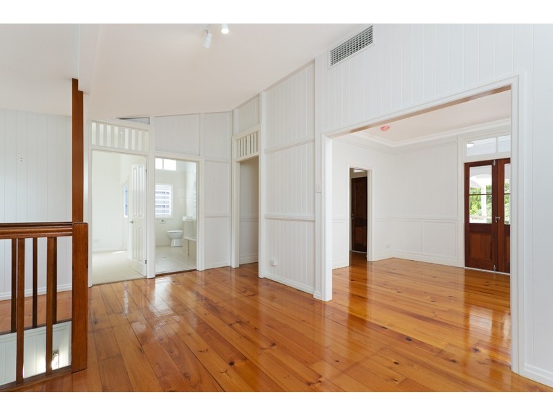 12 Hebe Street, Bardon QLD 4065
