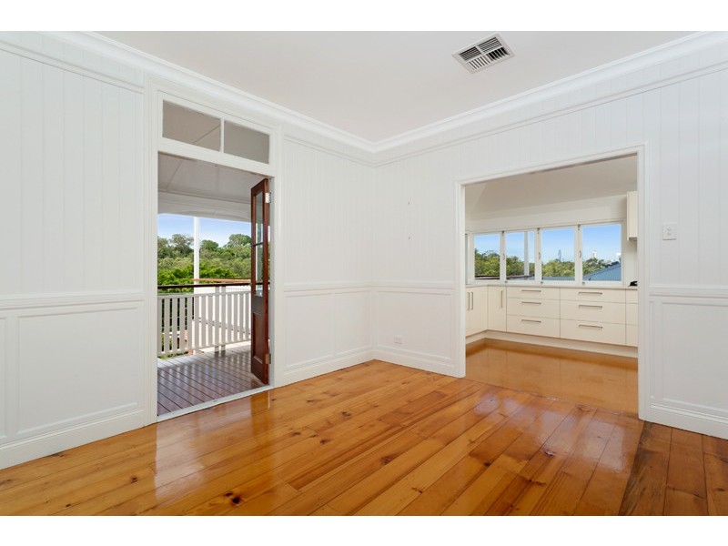 12 Hebe Street, Bardon QLD 4065