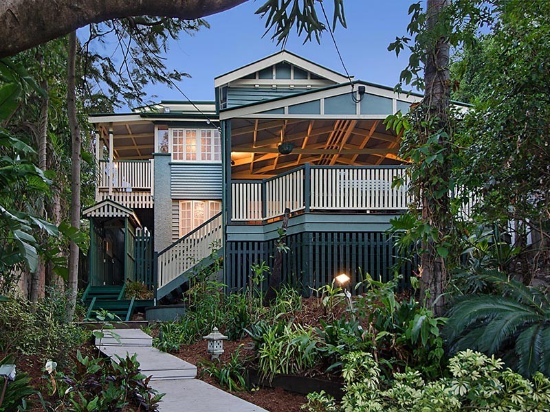 20 Hebe Street, Bardon QLD 4065