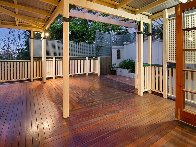20 Hebe Street, Bardon QLD 4065