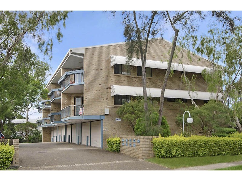 1/128 Central Avenue, Indooroopilly QLD 4068
