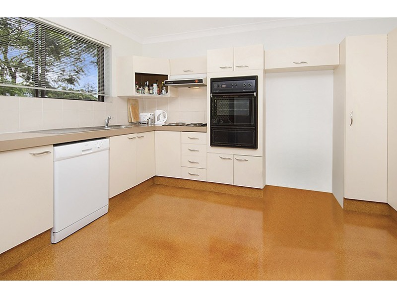 1/128 Central Avenue, Indooroopilly QLD 4068