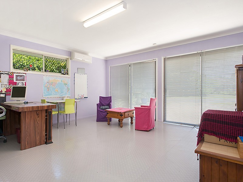 83 Allison Drive, Kallangur QLD 4503